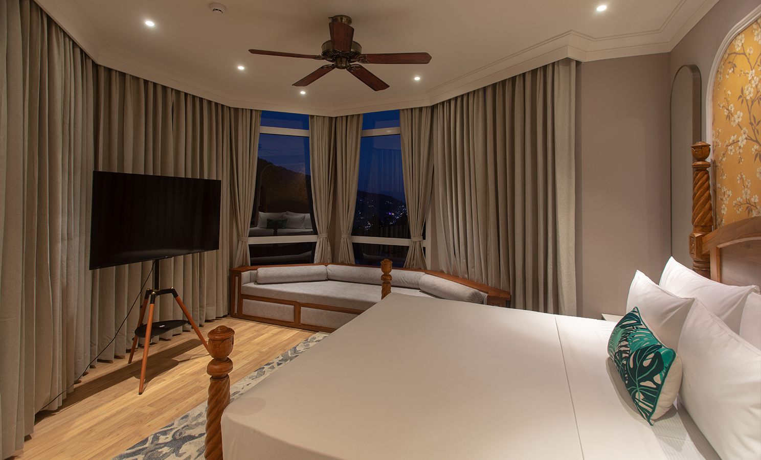 Turret Suite